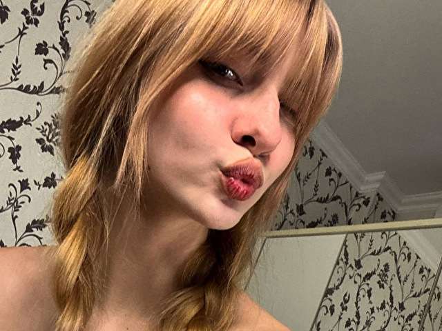 LUMIAZEPHIR1 free sexy photo