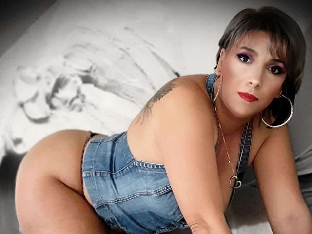 AMANDADUDLEY free sexy photo