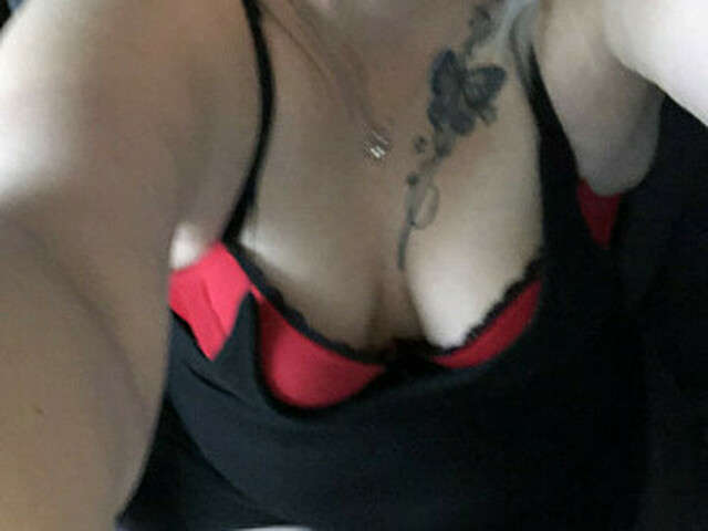 SOFIE free hard sexy photo