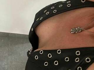 HOTMILF49 amateur webcam photo